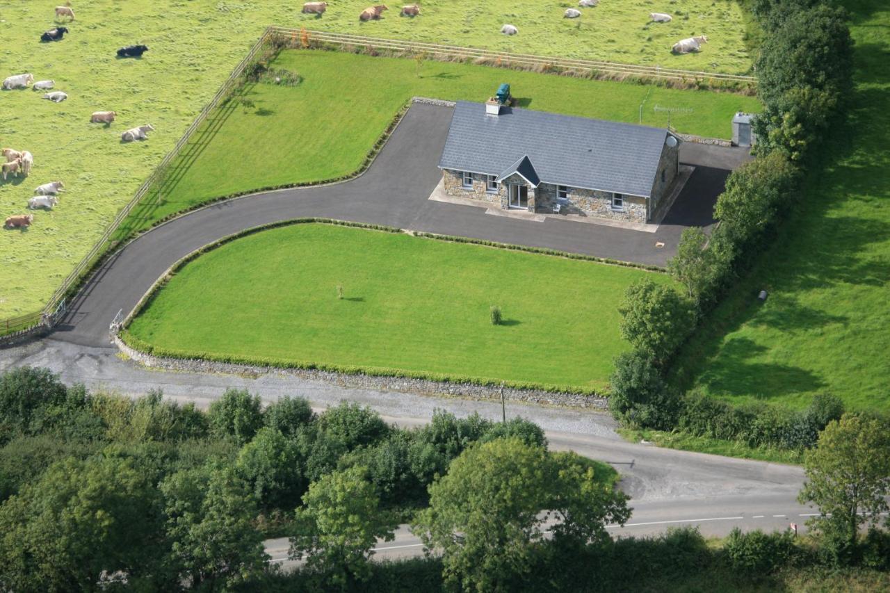 Inviting 4-Bed House In Strokestown 빌라 외부 사진